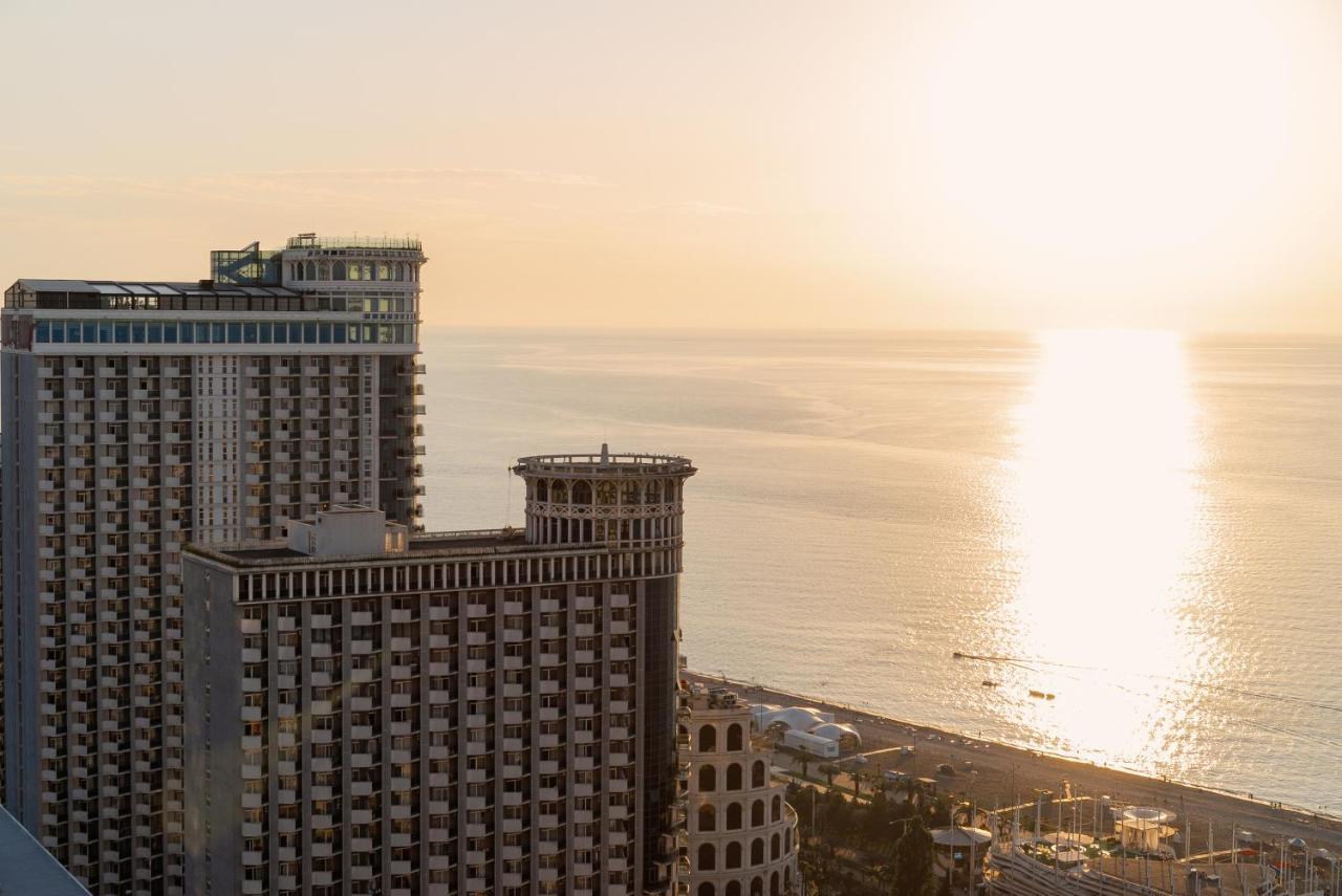 Grand City Real Estate Lägenhet Batumi Exteriör bild