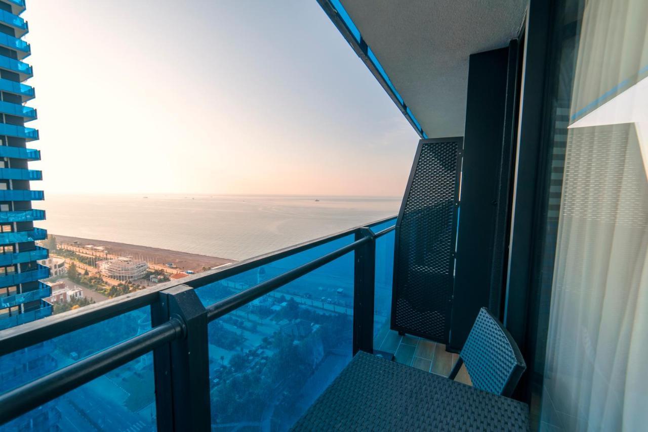 Grand City Real Estate Lägenhet Batumi Exteriör bild