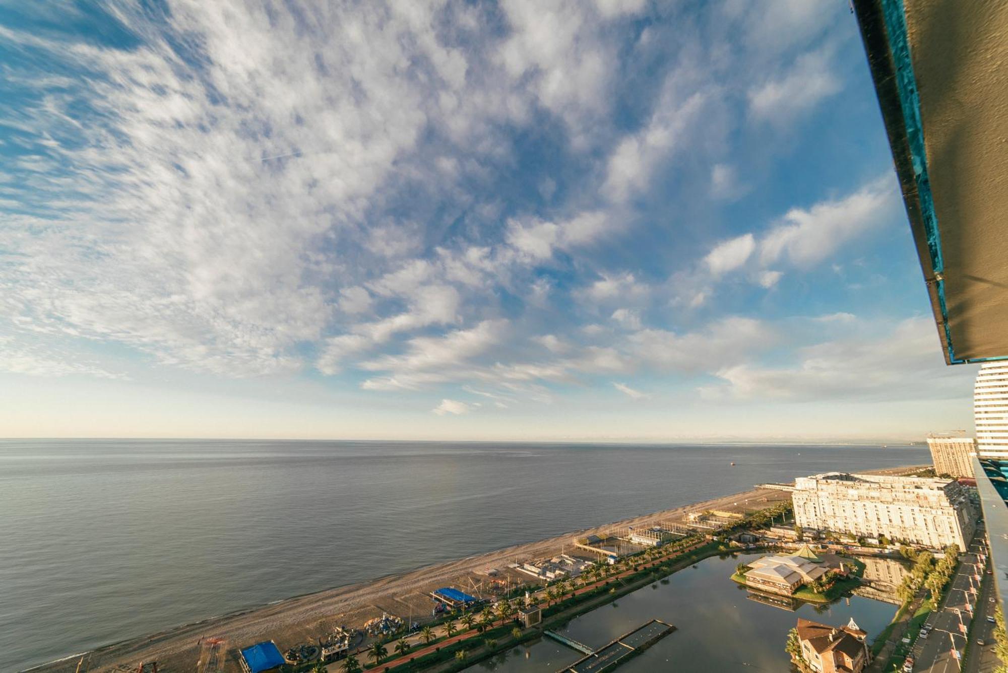 Grand City Real Estate Lägenhet Batumi Exteriör bild